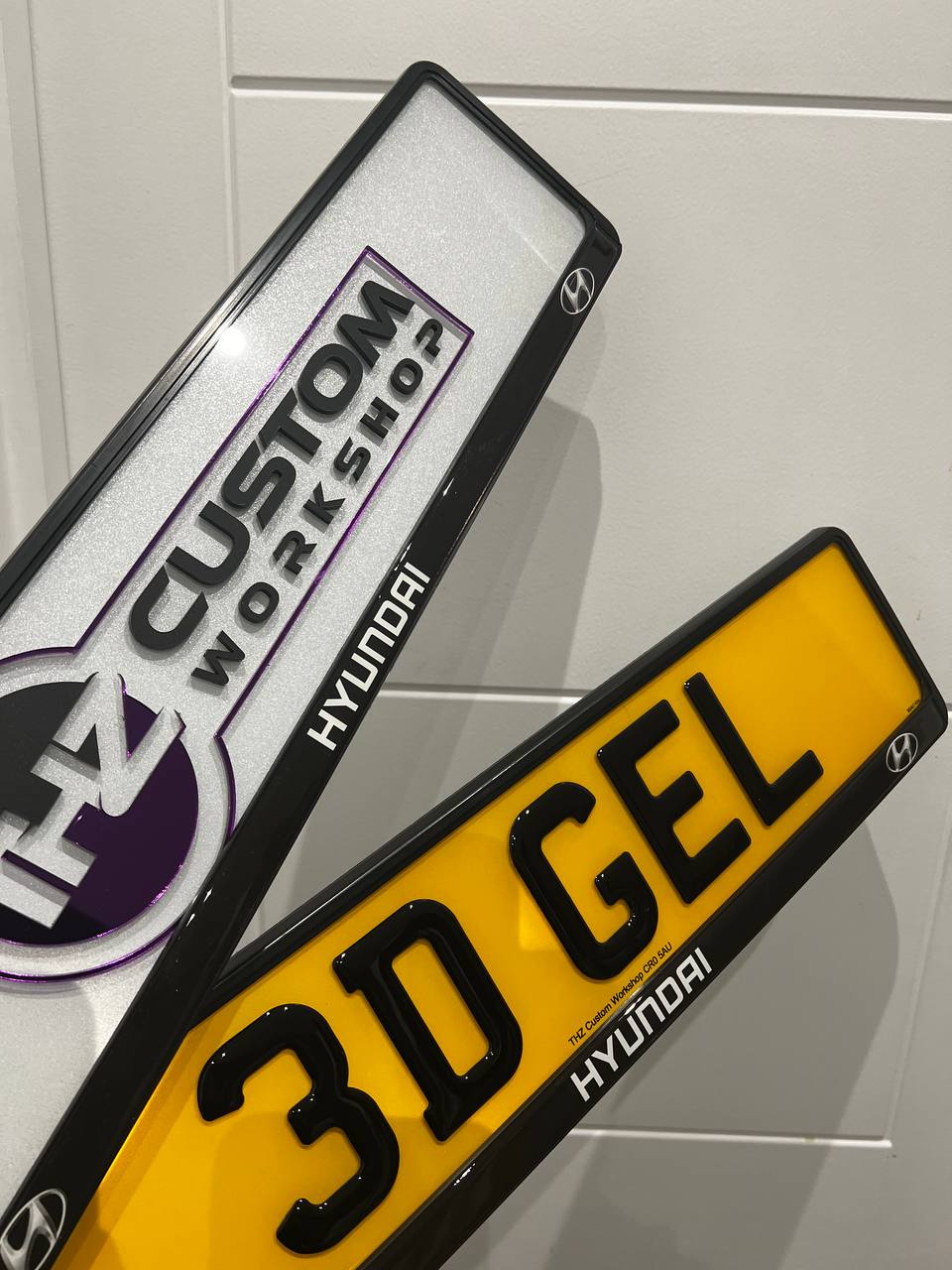 Hyundai Plate Holder Set