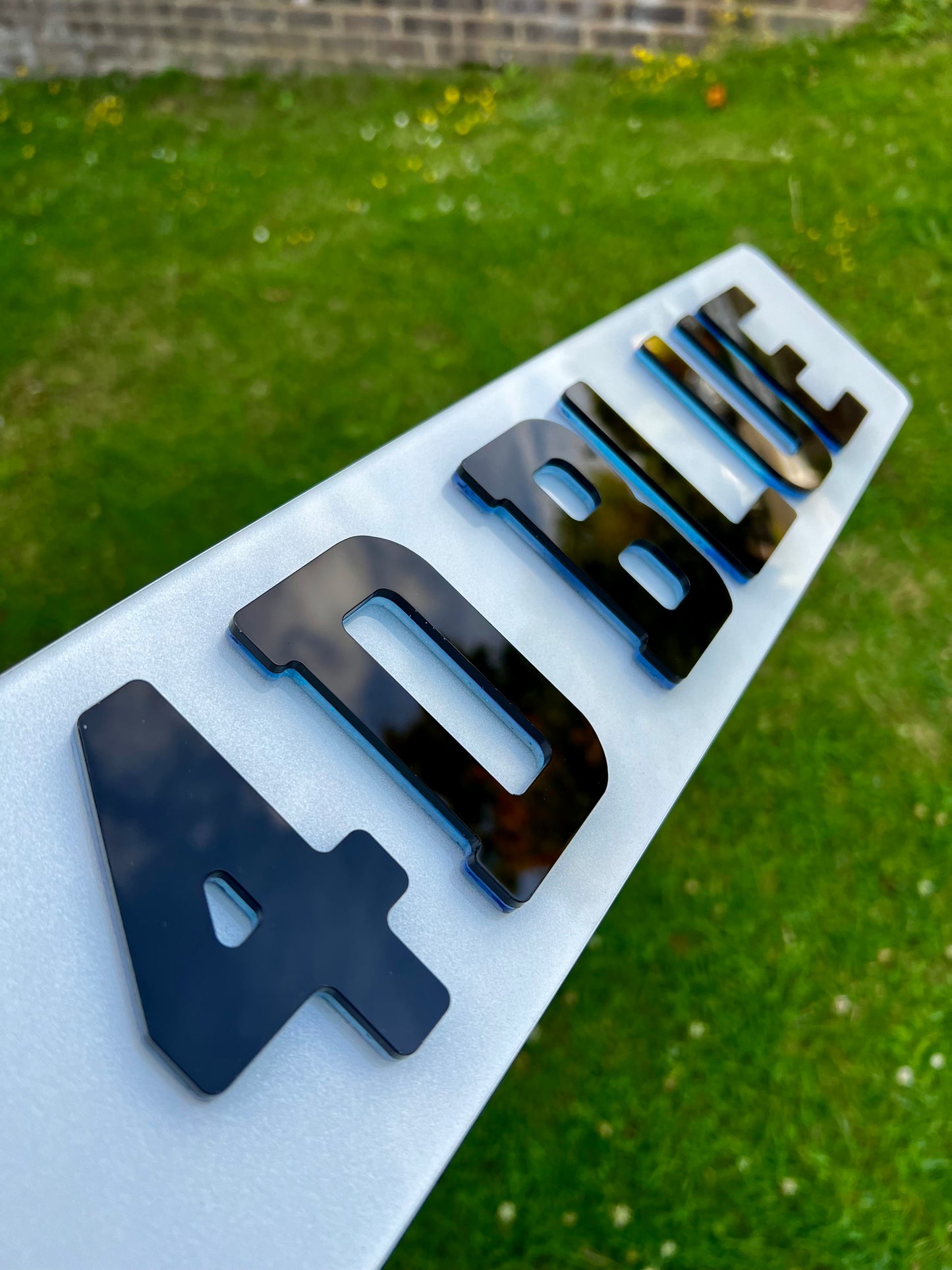 4D Neon Blue Plates (6mm) with Gloss Black Lettering Set - Show Plates