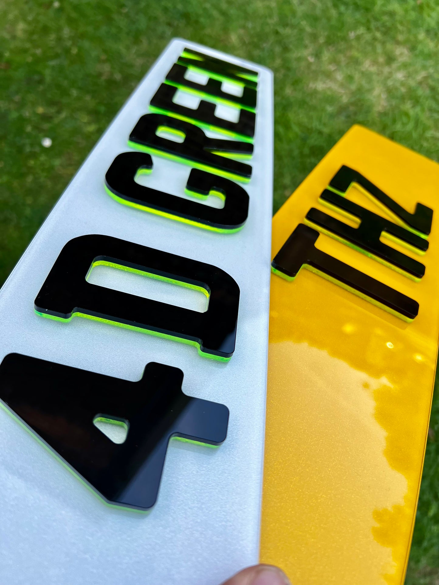 4D Neon Green Plates (6mm) with Gloss Black Lettering Set - Show Plates