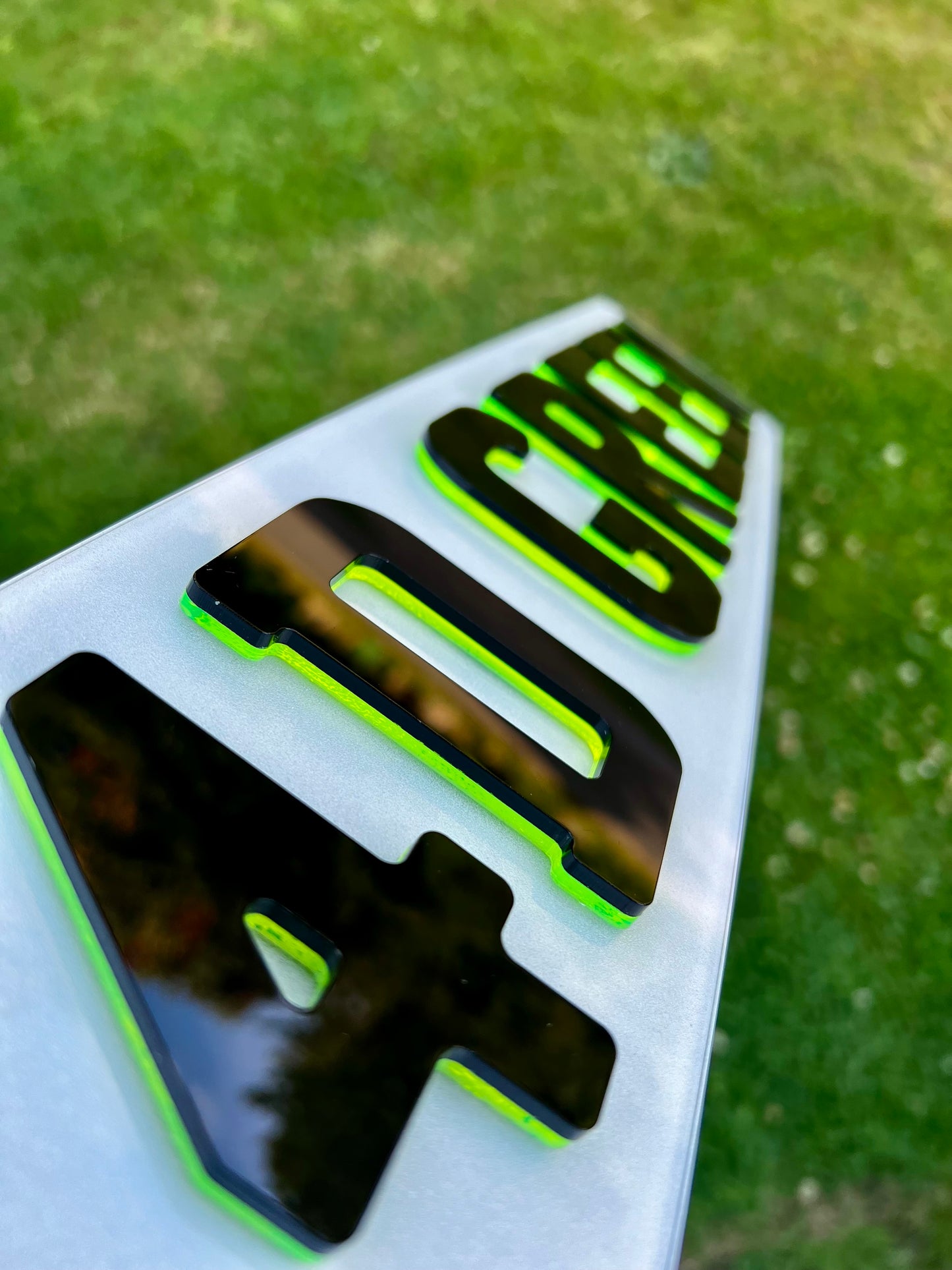 4D Neon Green Plates (6mm) with Gloss Black Lettering Set - Show Plates