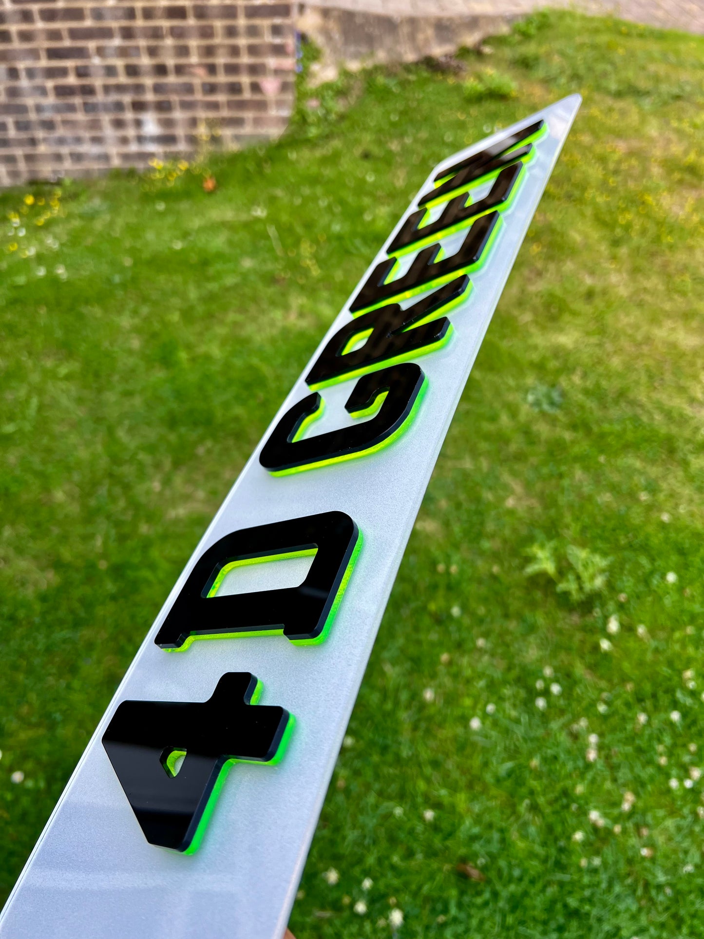 4D Neon Green Plates (6mm) with Gloss Black Lettering Set - Show Plates